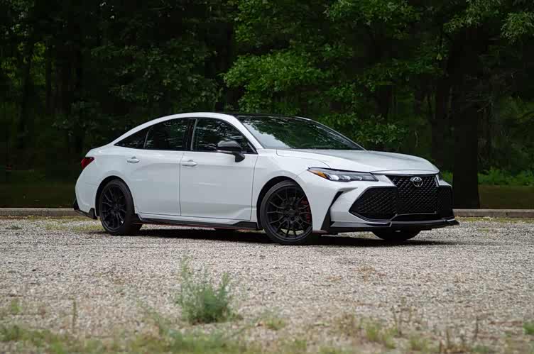 2021款丰田亚洲龙trd没有理由拒绝一辆有个性的丰田亚洲龙