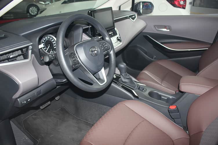 2021款丰田亚洲狮到店实拍,优惠6000元,外观大气,价格