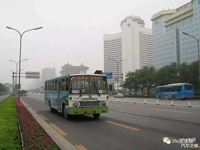 一二代长城单机汽油,bk663/bk663a/长城铰接车等为代表的第二代车型