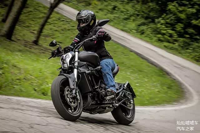 又一太子摩托车来了前后碟刹abs油箱215l驾驶中拉风帅气