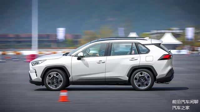 版车型,并且首次采用动态扭矩矢量控制系统和new e-four电动四驱技术