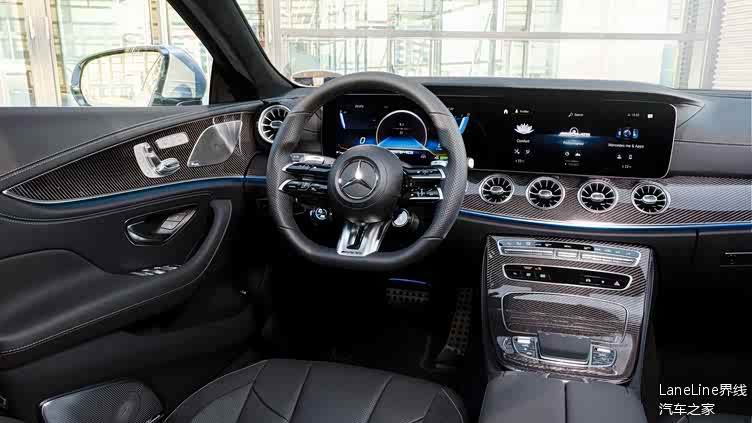 坐进车内的话,全新梅赛德斯-奔驰 cls53 amg在内饰上的塑造还是充满着
