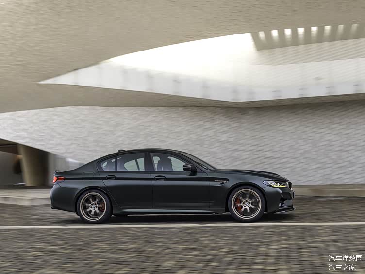宝马m5 cs官图正式发布 "西装暴徒"再一次性能进化