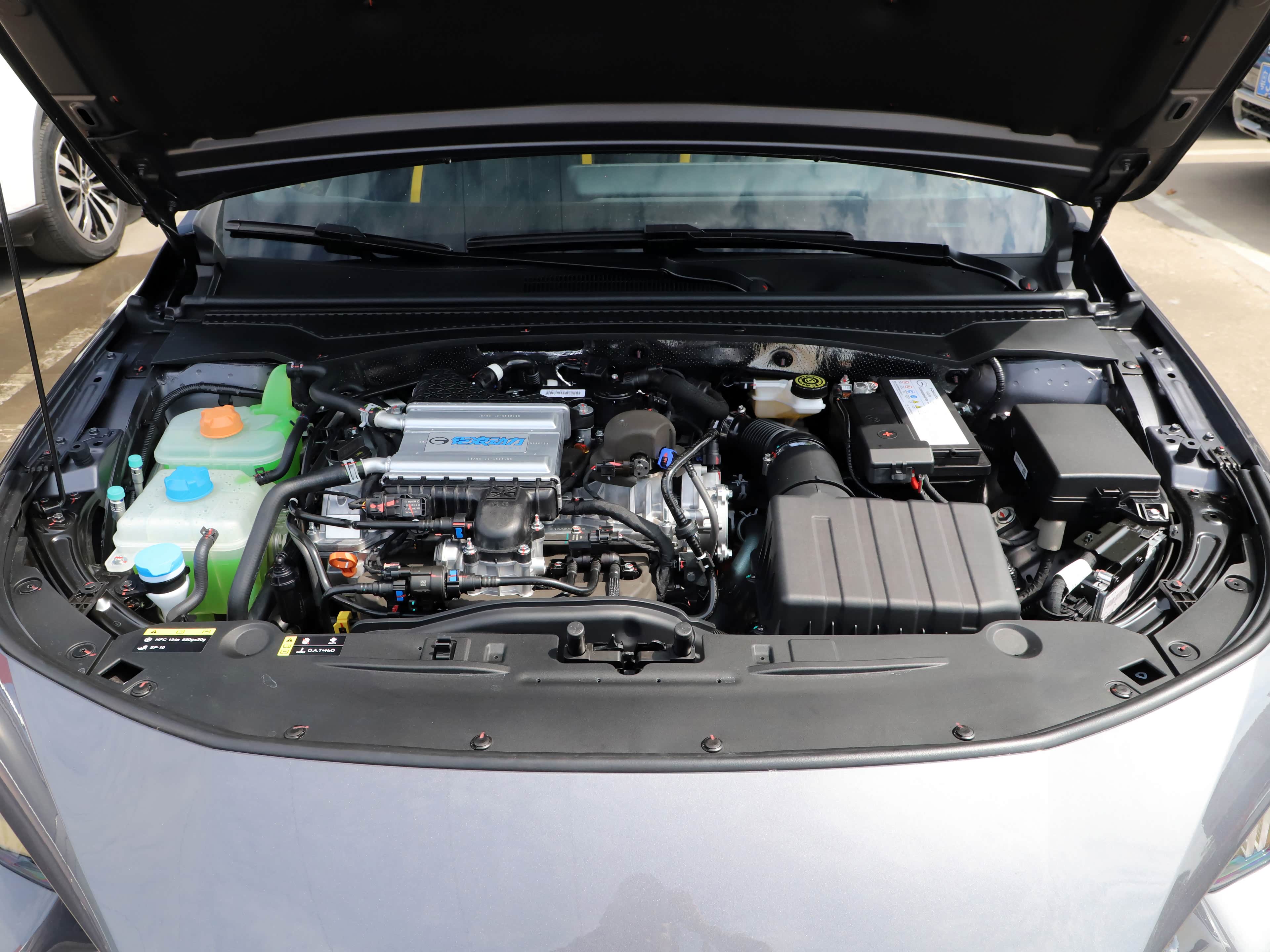 5t发动机,最大功率130kw(177马力),最大扭矩270nm,传动方面,影豹匹配