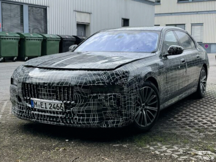 全新宝马7系谍照曝光 分离式大灯气场更强