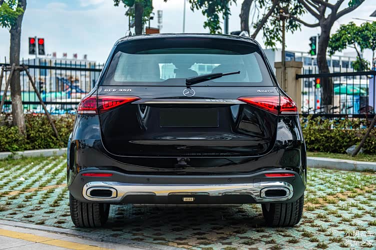 坐标厦门2021款奔驰gle350时尚版实车美拍