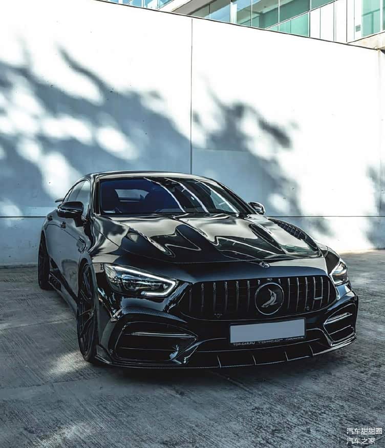 激进的造型强悍的运动气势奔驰amggt63s实车