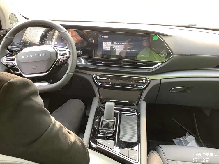 2021款新宝骏rs7实车到店外观大方动力足你会考虑吗