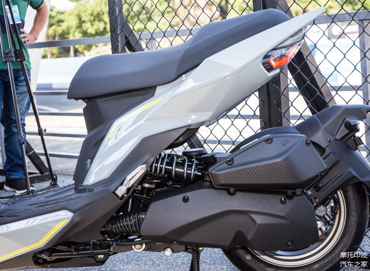 24万元水冷单缸158cc前后abs三阳新款运动踏板drg158发布