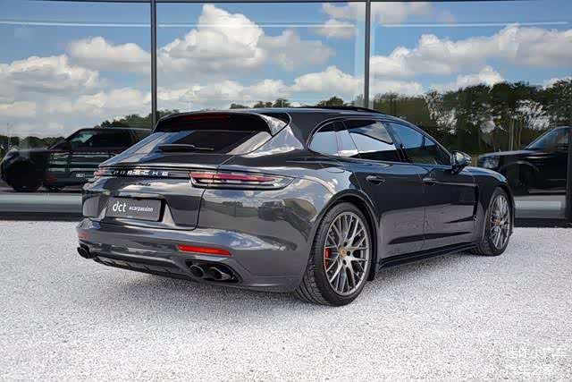 保时捷 panamera turbo,最帅的四门轿跑车