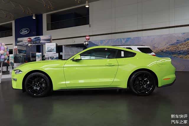 性价比最高的跑车入门版配置就到顶实拍2020款野马mustang