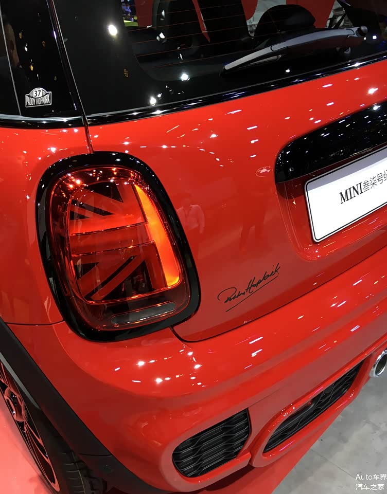 2020年广州车展mini37号限量版实车亮相售价3018万元真香