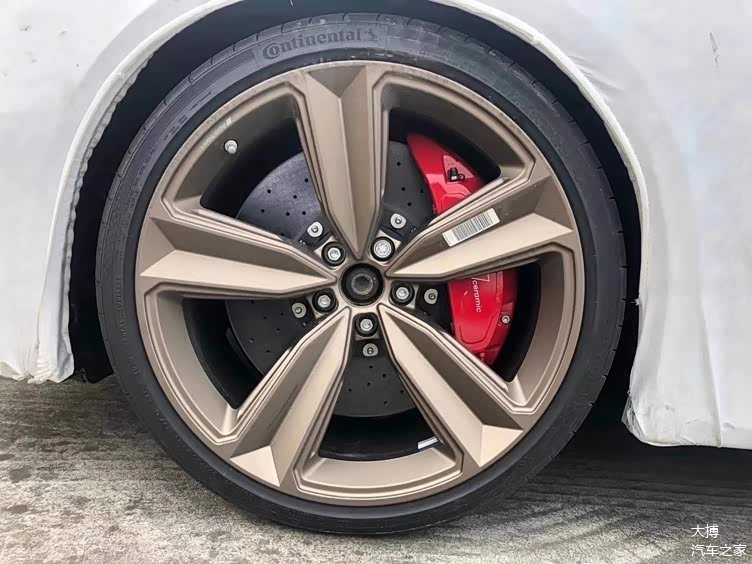 全新奥迪rs4即将国内上市更运动的外形更强的动力