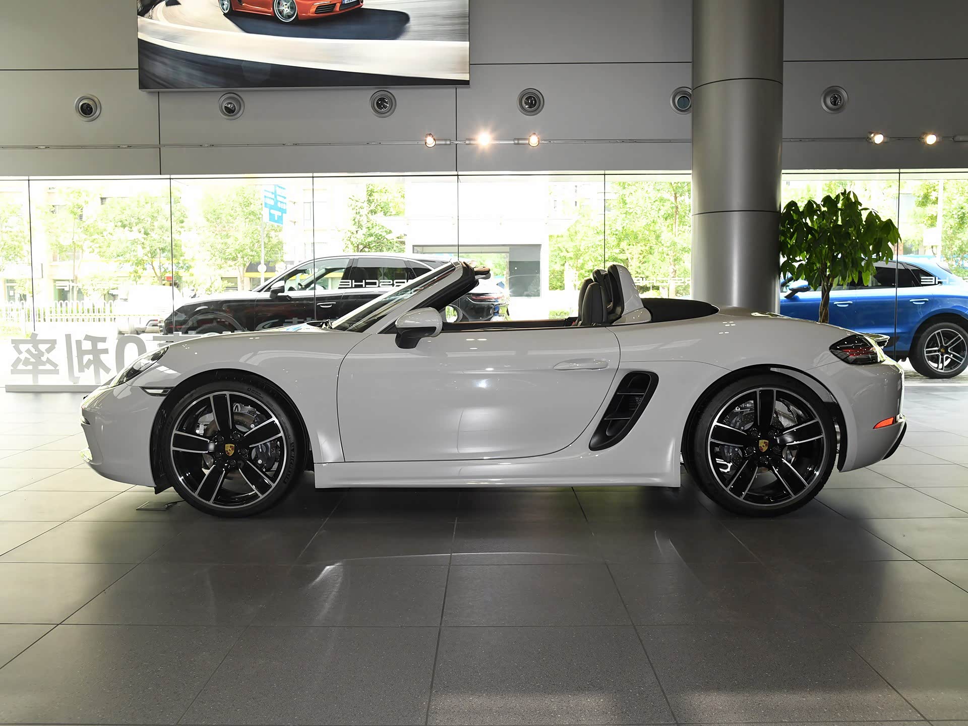 57万预算跑车该如何选择静态对比宝马z4保时捷718