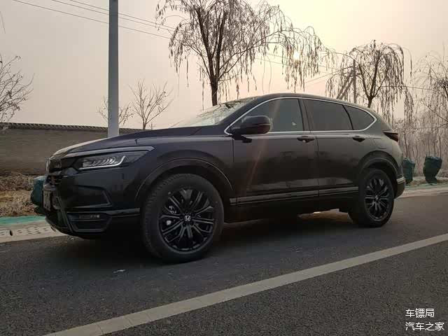 本田皓影街头现身黑色更具质感混动车型油耗低至49升