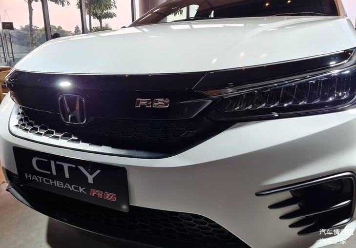 海外两厢版本田锋范rs海外实拍外观运动气息足