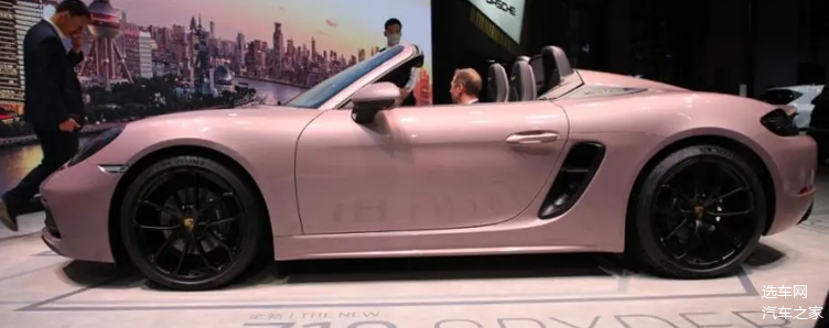 手动软顶敞篷738万元起售保时捷718spyder上海车展首发