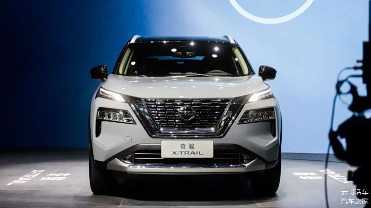 采用全新设计搭载全新15t三缸发动机全新日产奇骏正式亮相