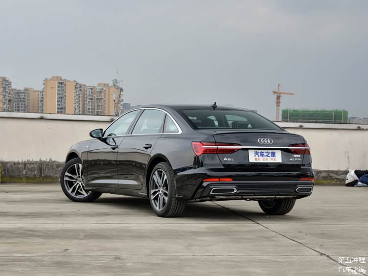 2021款奥迪a6l巨幅降价11万你还在等奔驰