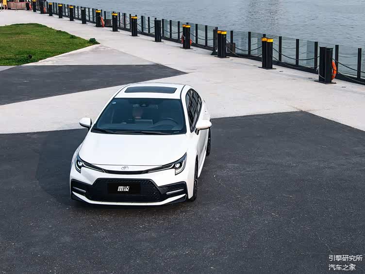 销售还告诉我们,在11月份购买雷凌双擎还会赠送松下nanoe空气净化器