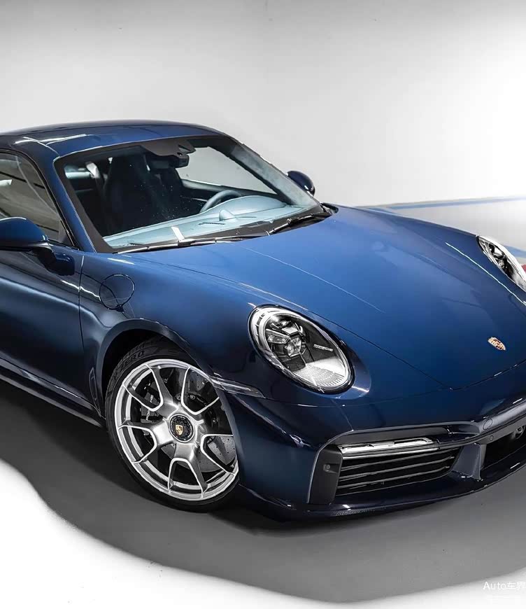 大气优雅的运动设计保时捷911turbos石墨蓝涂装真香