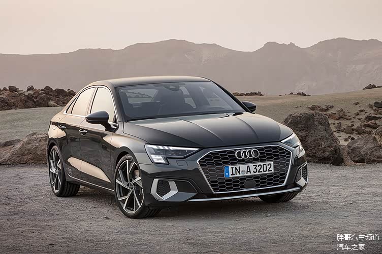 奥迪a3三厢版官图发布 搭配rs蜂窝式前格栅