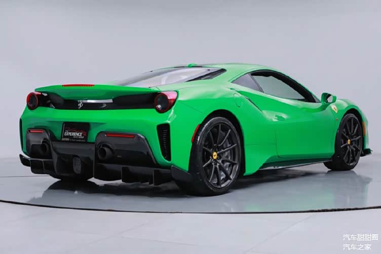 赛车化的设计 奢华的运动气场 法拉利488 pista 绿色涂装很拉风_车家