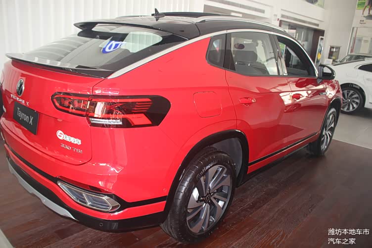 2020款大众探岳x到店,红色车身很洋气,2.0t动力足,终于降价了