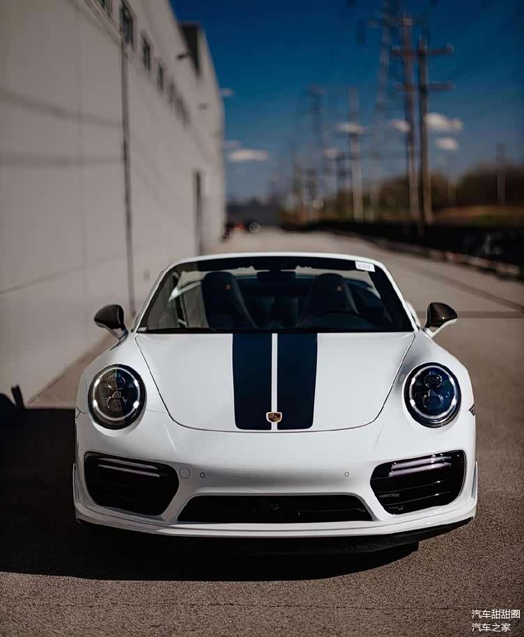 赛车化的设计强大的运动气场保时捷911turbos实车