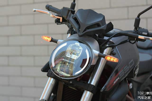qjmotor追350圆灯版到店实拍 逼格高了不少_车家号_发现车生活_汽车之