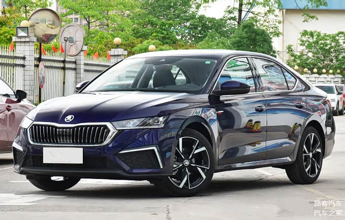 上汽全新斯柯达明锐pro上市 售价区间为12.49-15.