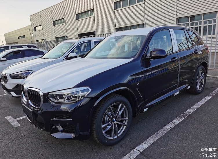 探店拍2021款宝马x3限时优惠高达425万动力足是时候入手了