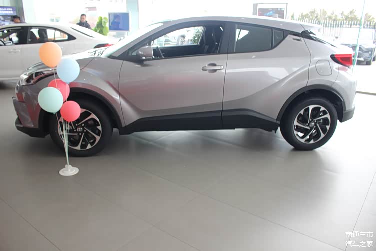 2020款丰田奕泽到店外观时尚内饰精致20l动力强价格降了