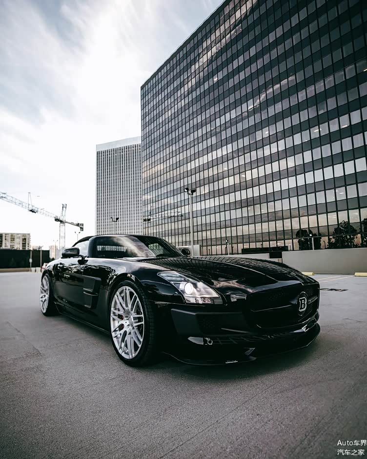 复古运动的设计气场很足巴博斯sls实车