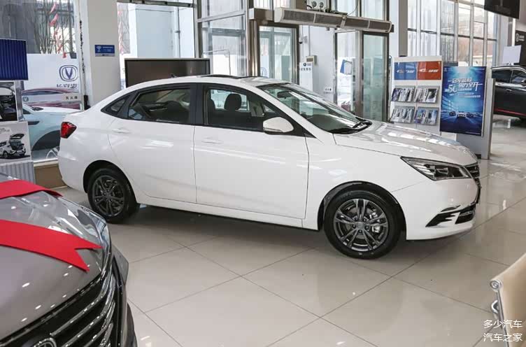 新款长安逸动dt正式上市售价579万元起外观时尚动力平顺