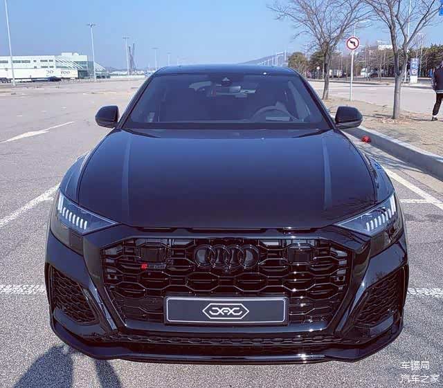 奥迪又一黑武士现身全黑车身大口径排气最大马力600匹