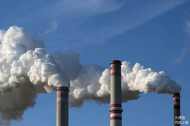 大家都在质疑:电动车无非就是把烟囱转移了地方,汽车要排放尾气,难道