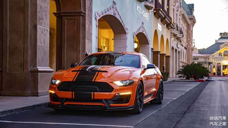 福特野马谢尔比gt500蝰蛇标性能出众