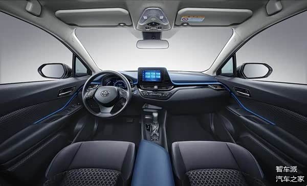 新款广汽丰田c-hr内饰