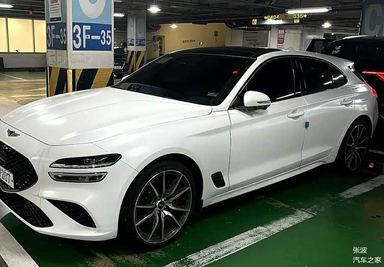 动感十足豪华气质很强全新捷尼赛思g70猎装版街拍