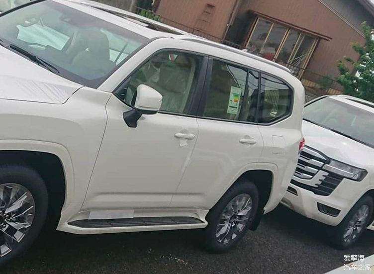 最快本月发布/换搭3.5t 丰田全新兰德酷路泽实车曝光