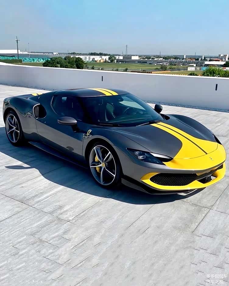 入门级中置超跑 复古造型 空气套件 全新法拉利296 gtb实车