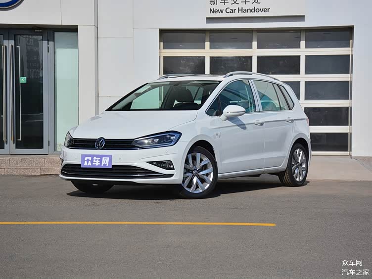 2021年4月,高尔夫·嘉旅销量为10辆,同比下降98.27%,环比下降50%.