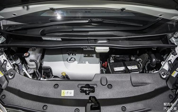 5l v6自然吸氣發動機,最大功率297馬力,峰值扭矩為361牛·米,傳動系統