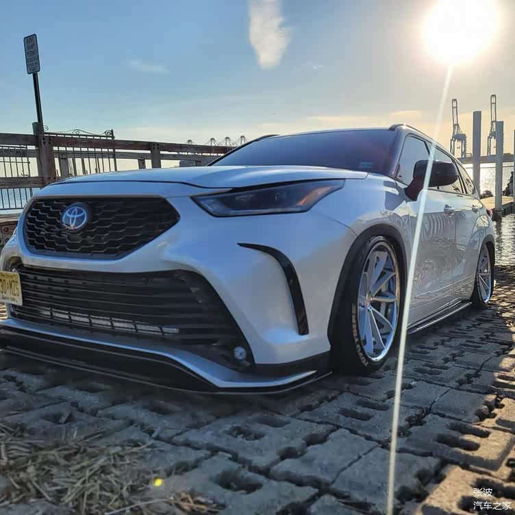 低趴的造型 更加运动 全新丰田汉兰达xse版实车