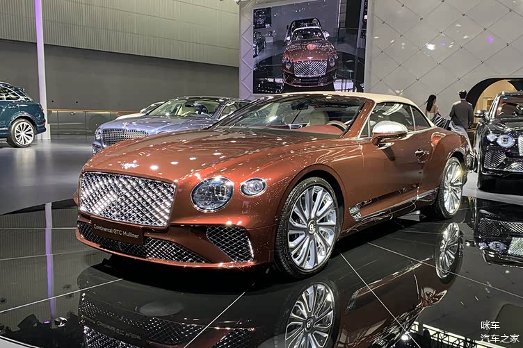 宾利欧陆gtmulliner敞篷版亮相广州车展