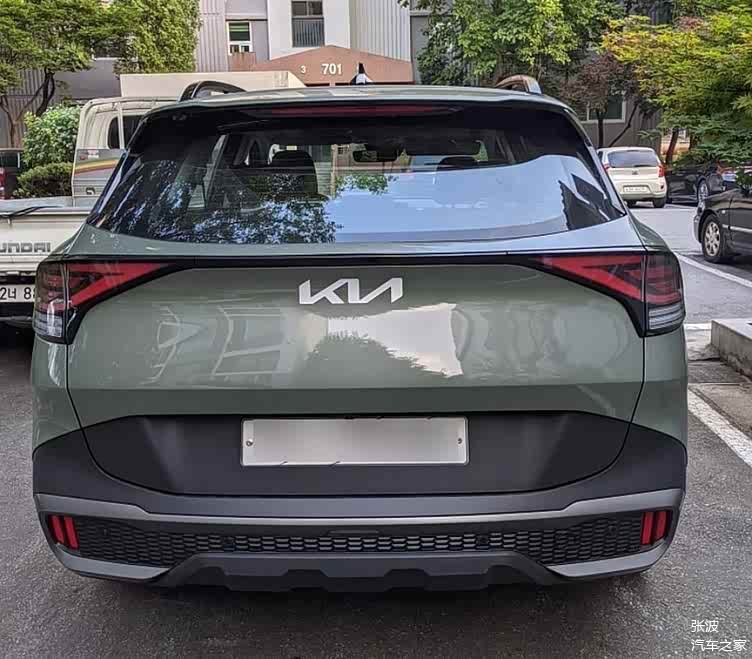 颜值提升明显全新起亚狮跑实车街拍