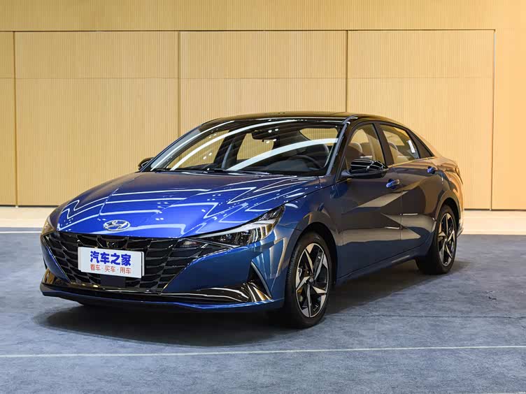 第7代伊兰特上市时间:10月25日预售价:10.98-14.