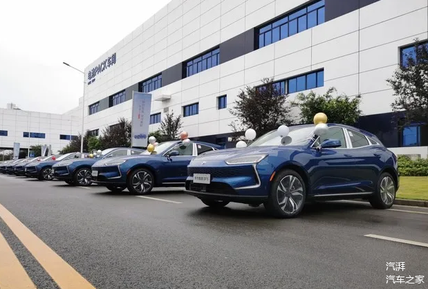 68万起,零百加速4.68秒!金康赛力斯华为智选sf5来了!