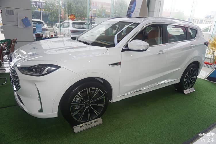 探店实拍2021款捷途x70 plus,冰川白色车身很耐看,你会考虑吗?